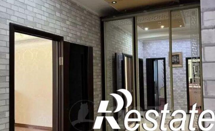 3-комн квартира проспект Насрутдинова, 55Б,  д. 55Б