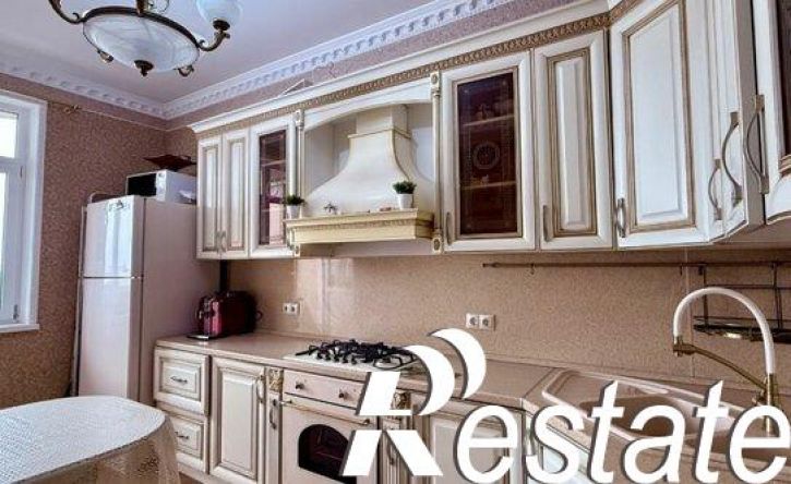 2-комн квартира улица Гайдара Гаджиева, 22Б,  д. 22Б