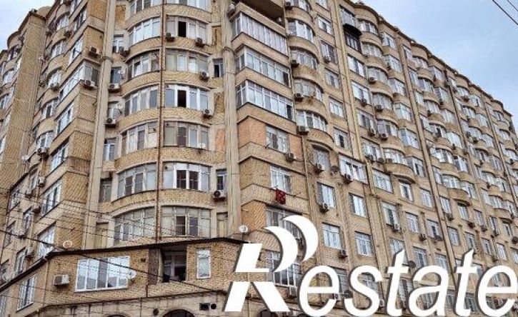 2-комн квартира улица Гайдара Гаджиева, 22Б,  д. 22Б