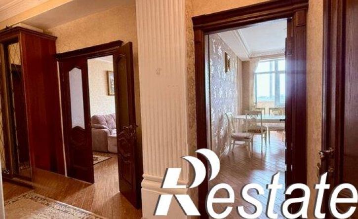 2-комн квартира улица Гайдара Гаджиева, 22Б,  д. 22Б