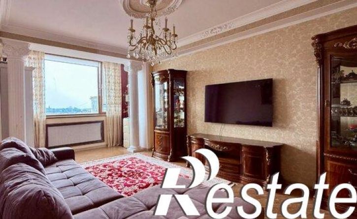 2-комн квартира улица Гайдара Гаджиева, 22Б,  д. 22Б