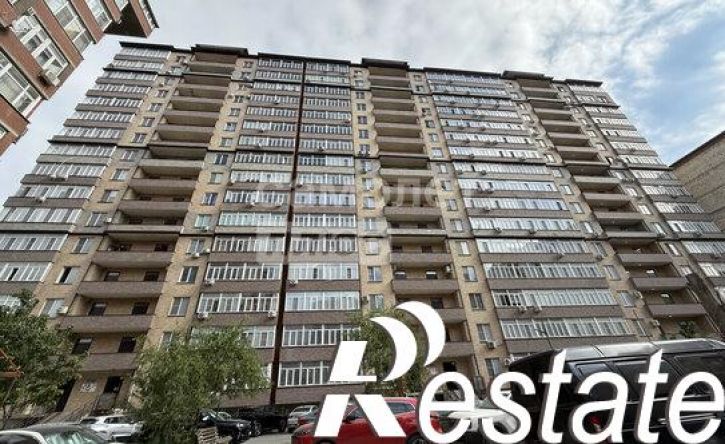 3-комн квартира улица Батырая, 136,  д. 136