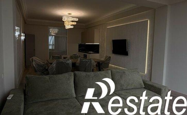 3-комн квартира Кадарская улица, 38,  д. 38
