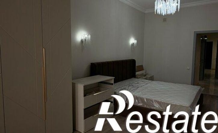 3-комн квартира Кадарская улица, 38,  д. 38
