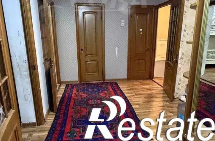 3-комн квартира улица Каммаева, 15А,  д. 15А