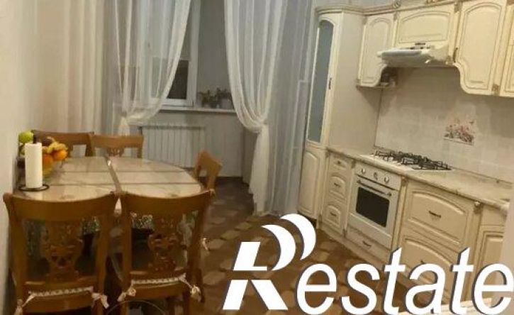 3-комн квартира улица Свердлова, 8,  д. 8