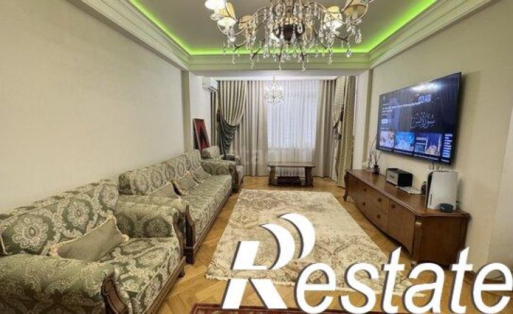 2-комн квартира улица Абдулхамида Юсупова, 10А,  д. 10А