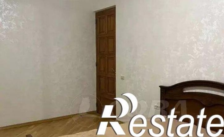 3-комн квартира улица Мирзабекова, 63А,  д. 63А