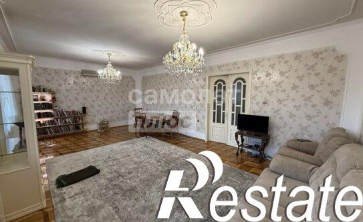 4-комн квартира улица Братьев Нурбагандовых, 6Б,  д. 6Б