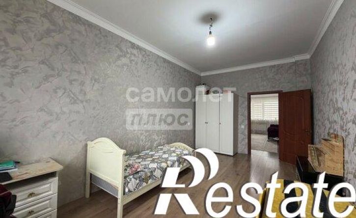 4-комн квартира улица Гайдара, 2А,  д. 2А