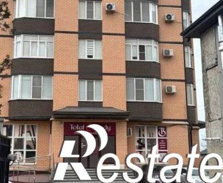 3-комн квартира улица Бейбулатова, 15А к1,  д. 15А к1