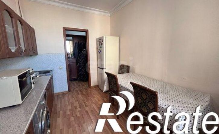 3-комн квартира проспект Али-Гаджи Акушинского, 80 к2,  д. 80 к2