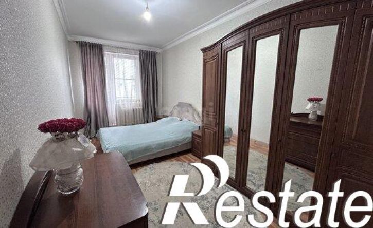 3-комн квартира проспект Али-Гаджи Акушинского, 80 к2,  д. 80 к2