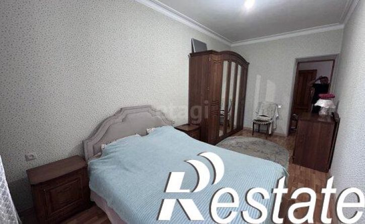 3-комн квартира проспект Али-Гаджи Акушинского, 80 к2,  д. 80 к2