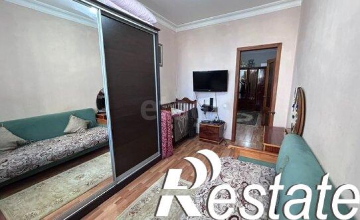 3-комн квартира проспект Али-Гаджи Акушинского, 80 к2,  д. 80 к2