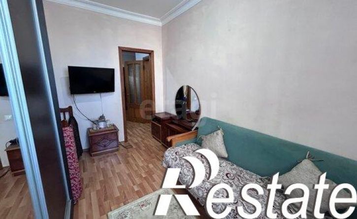 3-комн квартира проспект Али-Гаджи Акушинского, 80 к2,  д. 80 к2