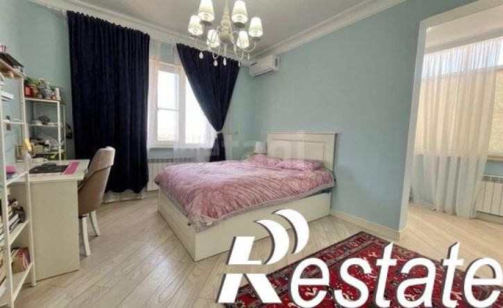 4-комн квартира улица Даниялова, 101,  д. 101