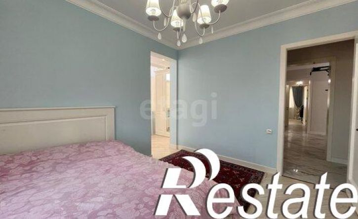 4-комн квартира улица Даниялова, 101,  д. 101