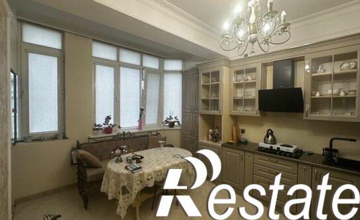 3-комн квартира Сепараторная улица, 4В,  д. 4В