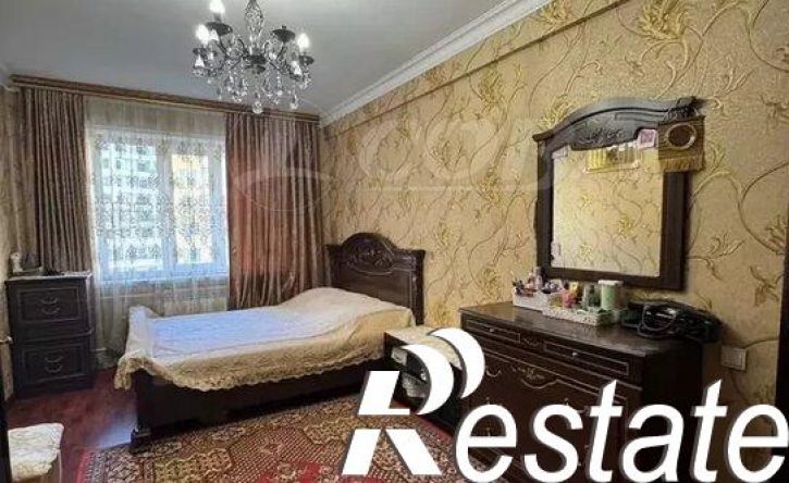 2-комн квартира проспект Гамидова, 49 к8,  д. 49 к8