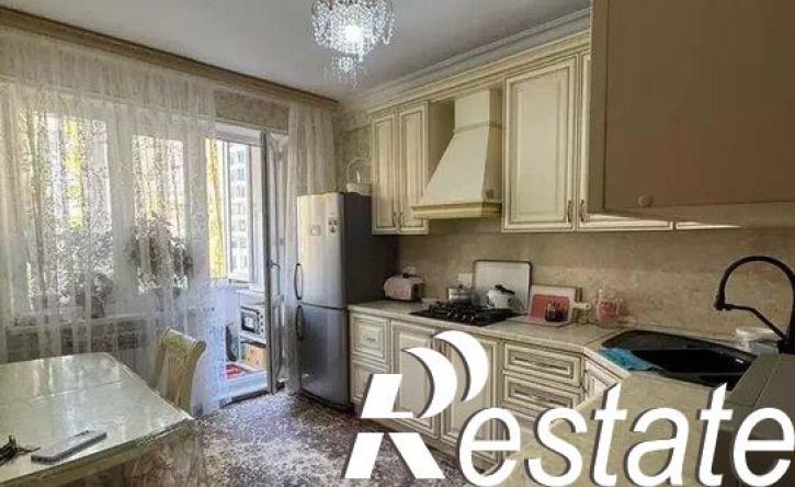 2-комн квартира проспект Гамидова, 49 к8,  д. 49 к8