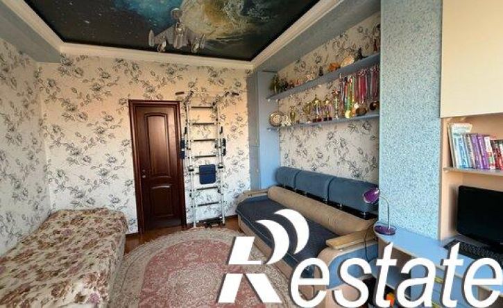 3-комн квартира улица Абдуллы Гаджиева, 12Ж,  д. 12Ж
