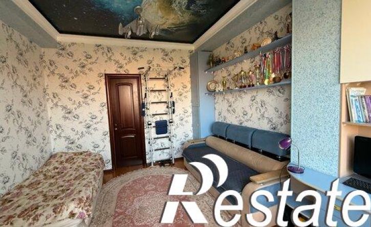 3-комн квартира улица Абдуллы Гаджиева, 12Ж,  д. 12Ж