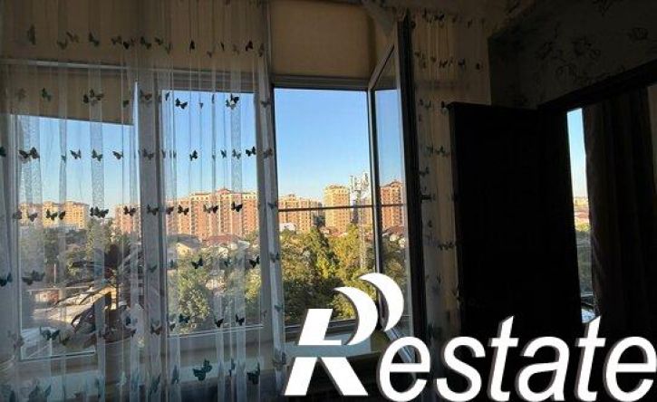 3-комн квартира улица Абдуллы Гаджиева, 12Ж,  д. 12Ж