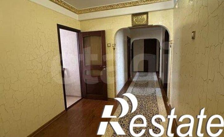 4-комн квартира проспект Али-Гаджи Акушинского, 31,  д. 31