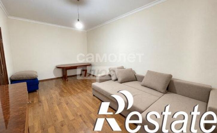 2-комн квартира проспект Насрутдинова, 63Е,  д. 63Е