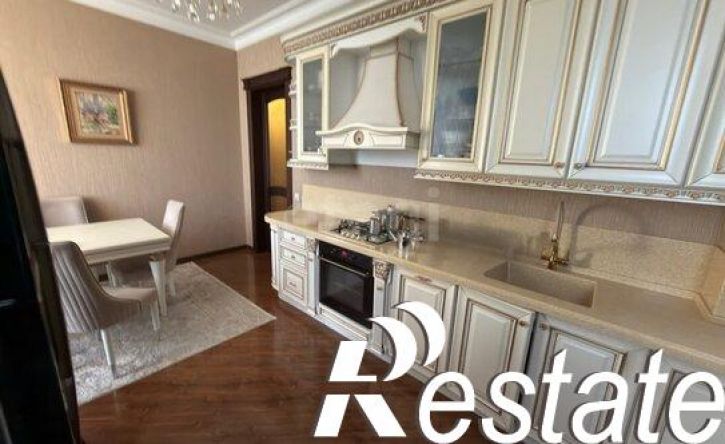 3-комн квартира улица Вузовское озеро, 15В,  д. 15В
