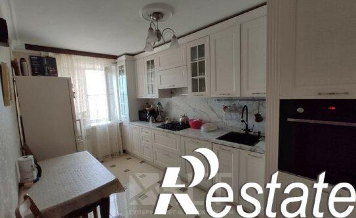 3-комн квартира проспект Али-Гаджи Акушинского, 94И,  д. 94И