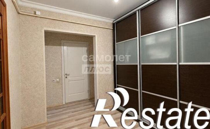 3-комн квартира проспект Петра I, 43,  д. 43