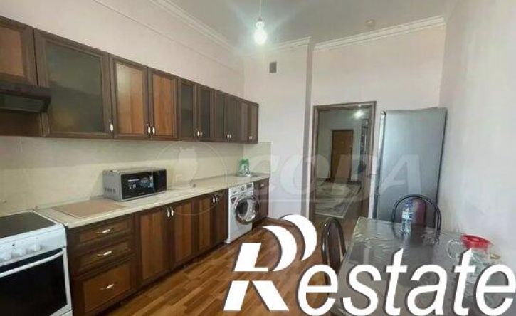4-комн квартира улица Заманова, 47Л,  д. 47Л