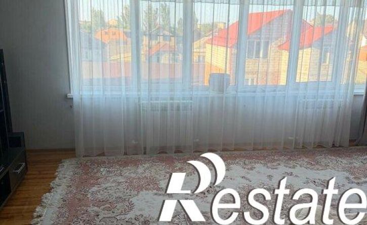 4-комн квартира улица Александра Невского, 4,  д. 4