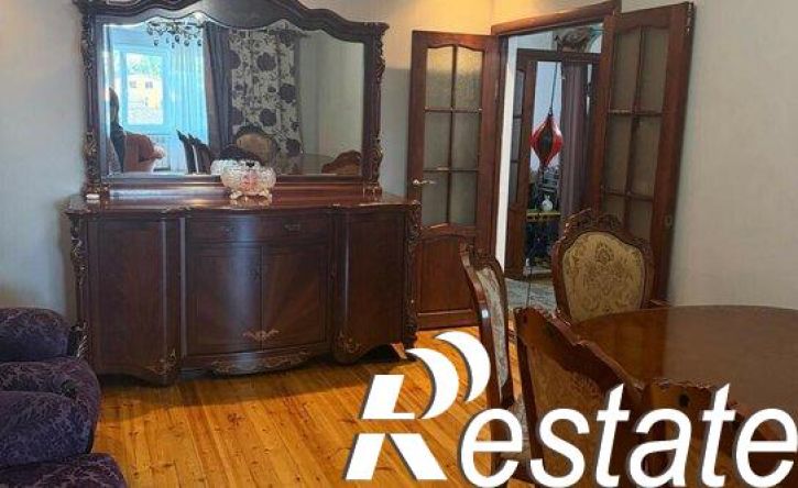 4-комн квартира улица Александра Невского, 4,  д. 4