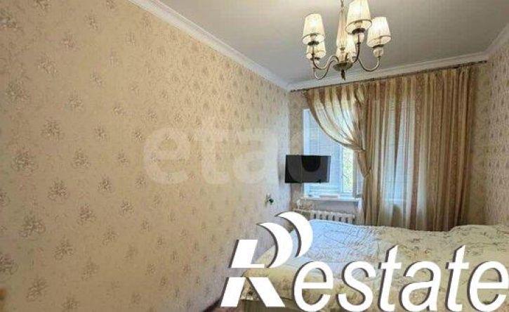 3-комн квартира проспект Гамидова, 10,  д. 10
